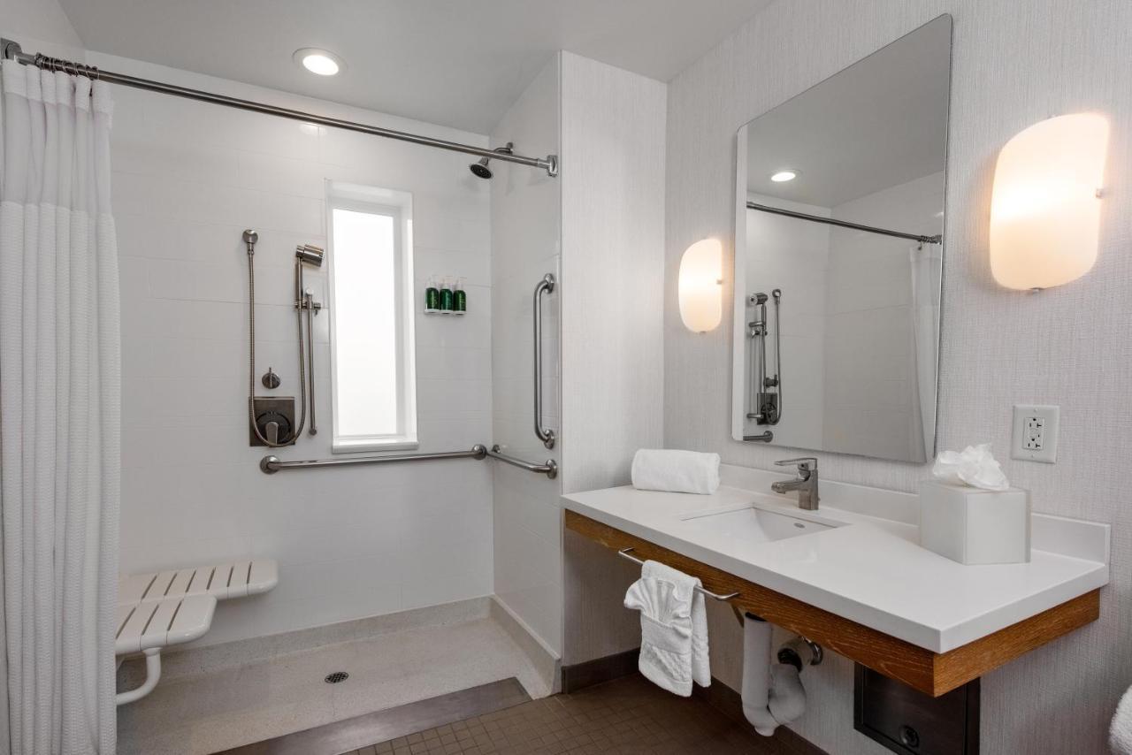 Springhill Suites By Marriott Oceanside Beach Exterior foto